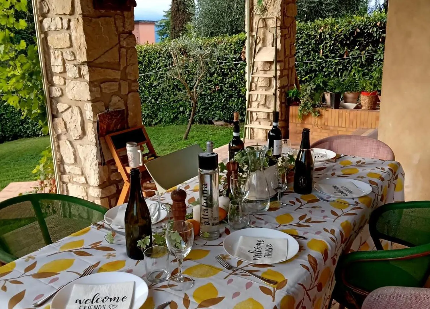 Lemon Villa Lake Garda Cavalcaselle Italien
